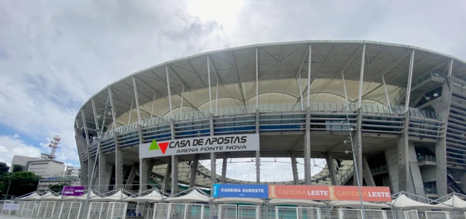 Fonte Nova inicia mudança de identidade visual após venda de naming ...