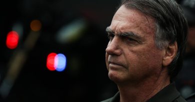 Bolsonaro solicita ao STF visita médica em prisão domiciliar