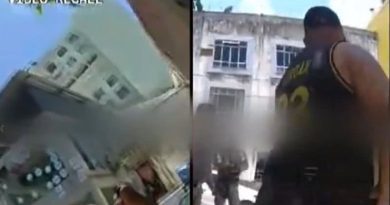 Imagens de câmeras corporais expõem PMs condenados por roubo, agressão e ameaças a jovens em Salvador; confira