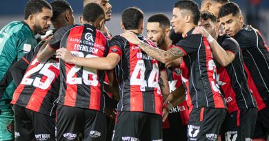 Em jogo cheio de gols e expulsões, Vitória goleia o ABC e encaminha vaga à final da Copa do Nordeste