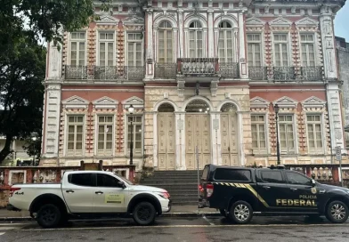 PF realiza operação contra suposto desvio de recursos da merenda escolar em Ilhéus