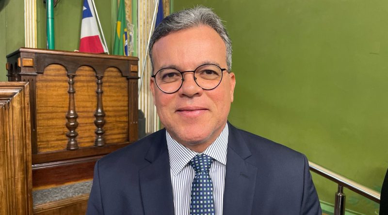 Ricardo Almeida vê com ‘estranheza’ troca de presidenciável do DC e reclama de sucessivas mudanças na Bahia