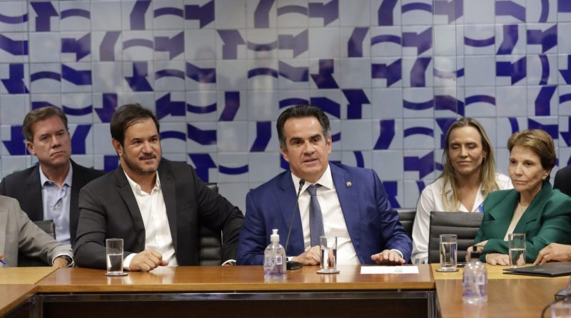 Com ACM Neto, União Brasil e PP oficializam apoio a Flávio Bolsonaro no segundo turno