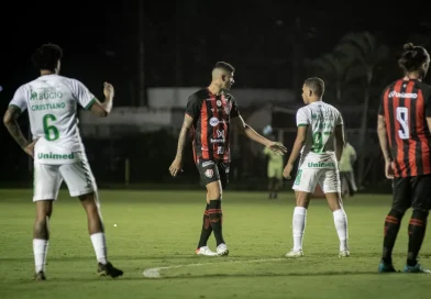 Vitória recebe a Chapecoense no Barradão pressionado pela luta contra o rebaixamento